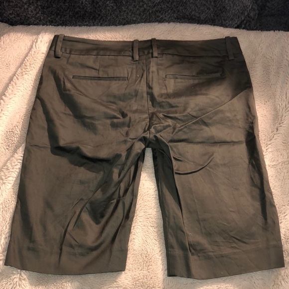 🔹4 for $30 Mossimo Stretch Fit 3 Bermuda Shorts, size 4 - Picture 3 of 5